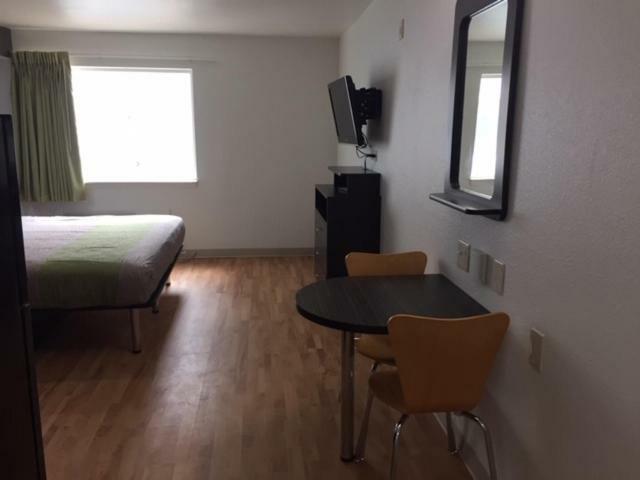 Studio 6 Берлесон Экстерьер фото